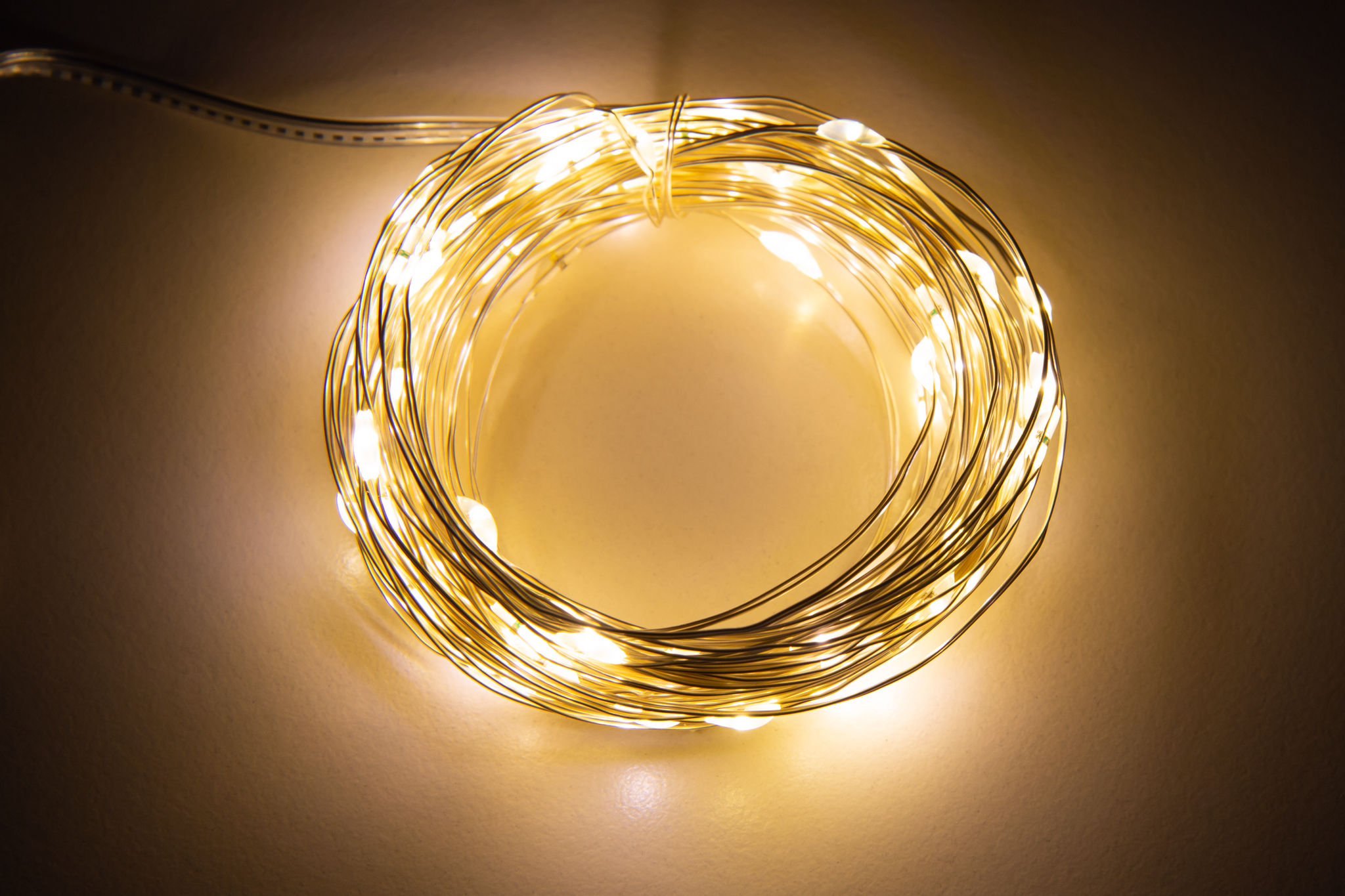 warmweiß Batteriebetrieb, Micro LED Draht Lichterkette mit 10 LED´s 